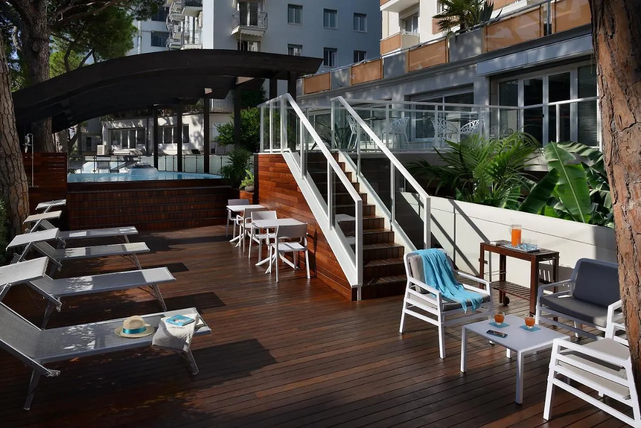 Hotel Concord Riccione 4*,